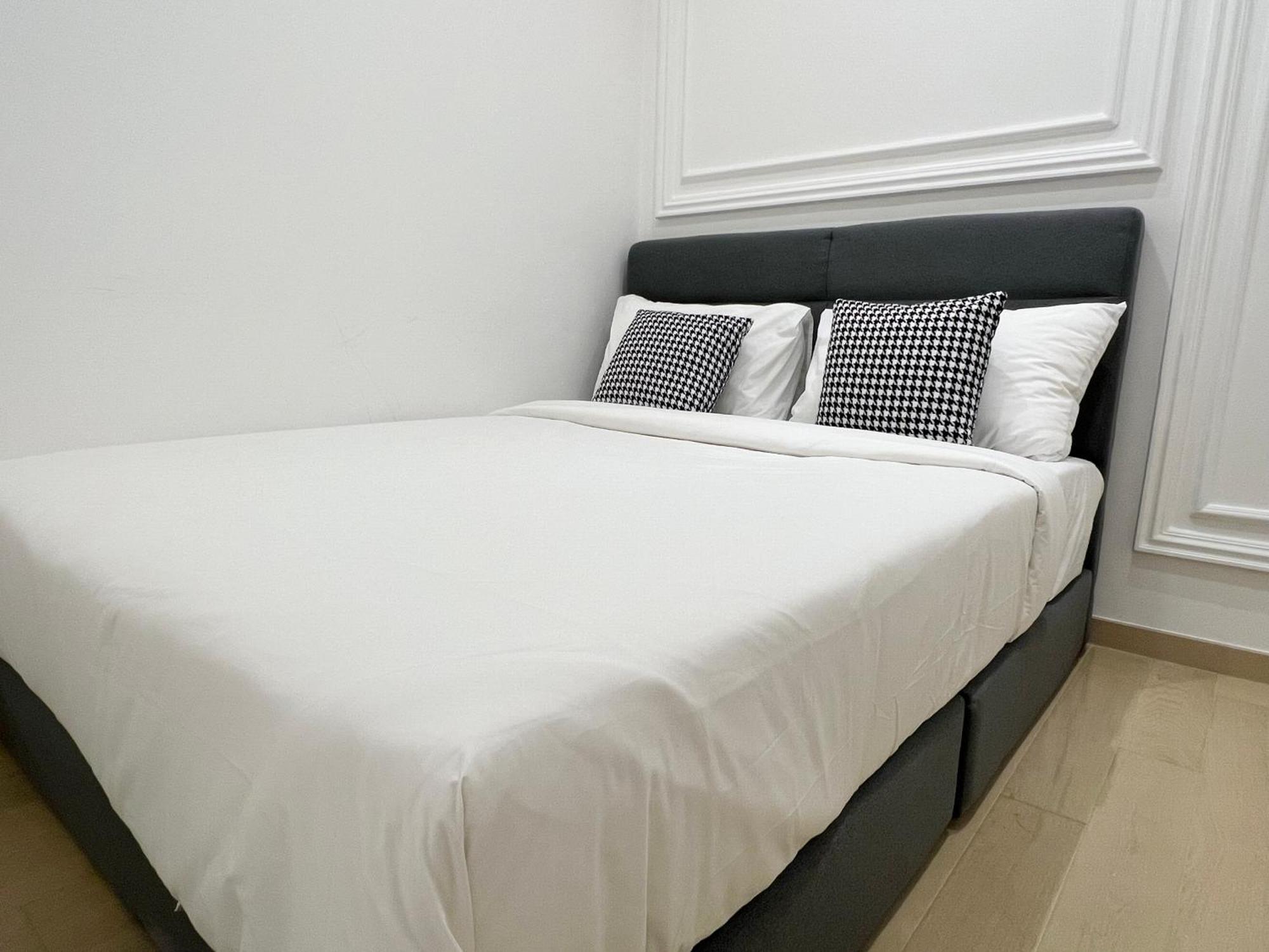 Pangsapuri The Eaton Residences By Times 8 *