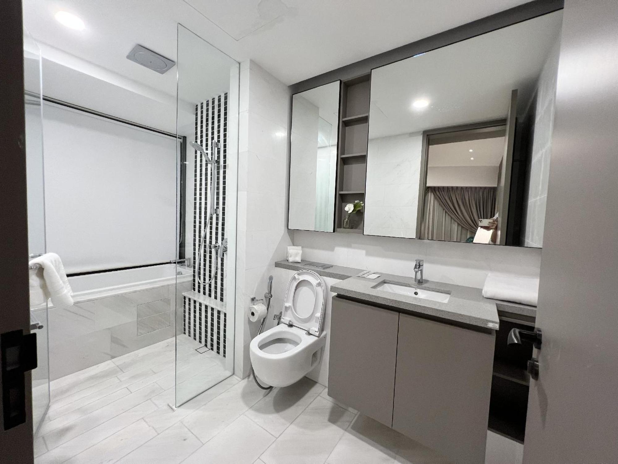 The Eaton Residences By Times 8 Pangsapuri